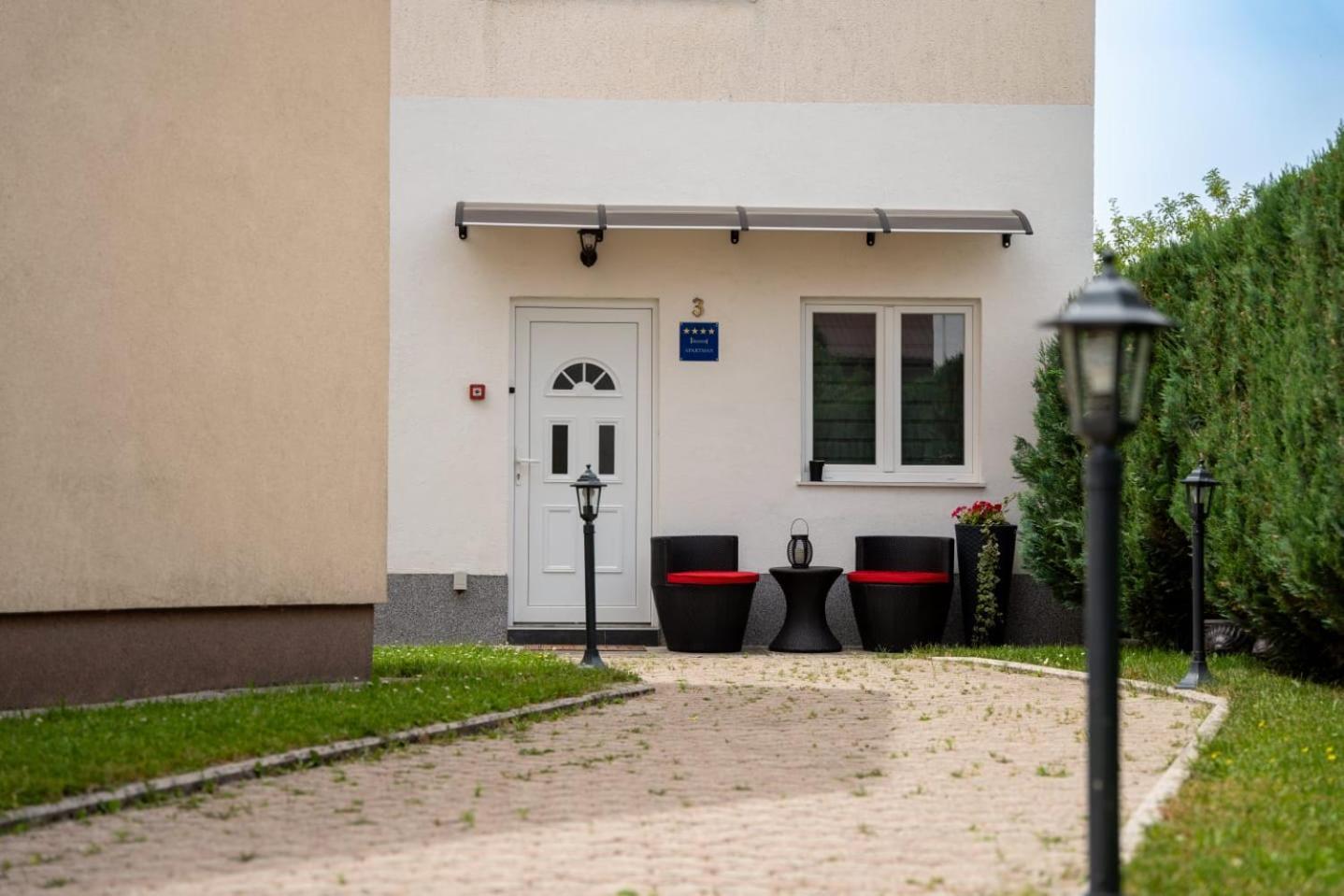 Apartman Mihovil Gospić 外观 照片