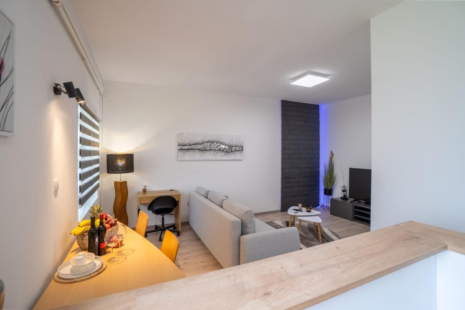 Apartman Mihovil Gospić 外观 照片