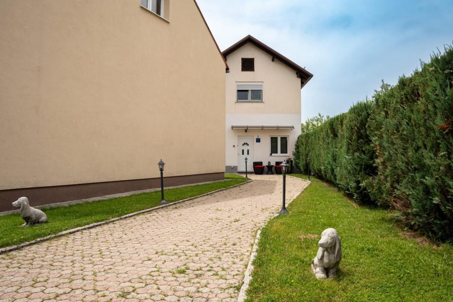 Apartman Mihovil Gospić 外观 照片